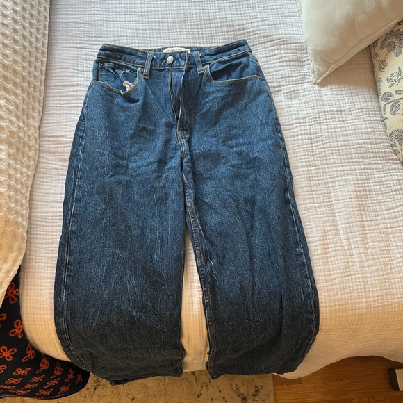 Abercrombie & Fitch 90s Relaxed Jean High Rise Jean (TALL) - Picture 1 of 6